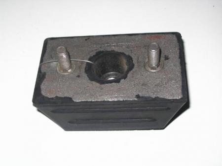 ПОДУШКА ДВИГАТЕЛЯ (ШИРОКАЯ) Г3302  (С РЕБРАМИ) 3102-1001020