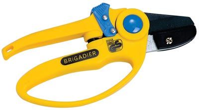    .   BRIGADIER 82031 BRIGADIER
