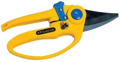   .   BRIGADIER 82033 BRIGADIER