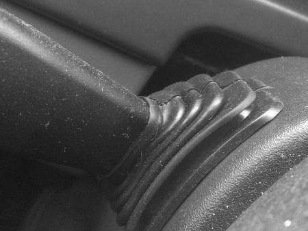 КОЛПАК (ПЫЛЬНИК) ПОДРУЛЕВОГО ПЕРЕКЛЮЧ. УАЗ ПАТРИО 3163-3709023