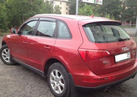   AUDI Q5 5  (8R) 2008-2012; 2012 A10408