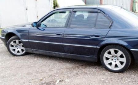   BMW 7  (E38) 1994-2001 B21594