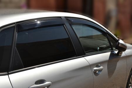  CITROEN C4 II  5  2011 C41411