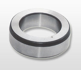 ВТУЛКА ЗАПОРНАЯ MR406119