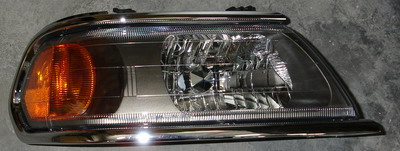 MONTERO SPORT ФАРА ПРАВ (USA) МОЛДИНГ (DEPO) ЧЕРН 314-1131R-US2