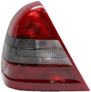 ФОНАРЬ ЗАДНИЙ ПРАВЫЙ 3030934